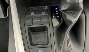 TOYOTA RAV4 ADVANCE HYBRID 220H MODELO 2022 lleno