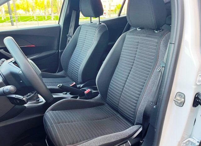 PEUGEOT 2008 ACTIVE 1.2i 100CV 6 VELOCIDADES AÑO 2021 lleno