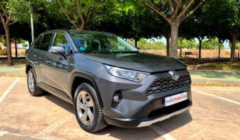 TOYOTA RAV4 ADVANCE HYBRID 220H MODELO 2022 lleno