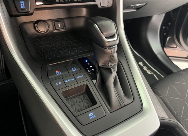 TOYOTA RAV4 220H ADVANCE HYBRID AÑO 2021 lleno