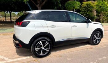 PEUGEOT 3008 ALLURE 1.2i 130CV 6 VELOCIDADES AÑO 2019 lleno