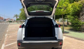 PEUGEOT 2008 ACTIVE 1.2i 100CV 6 VELOCIDADES AÑO 2021 lleno