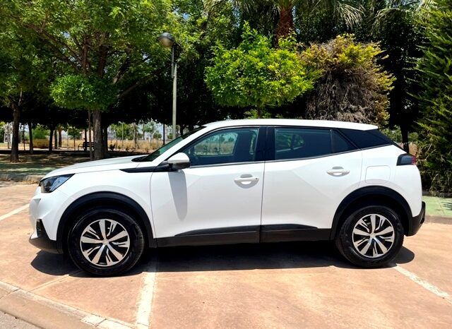 PEUGEOT 2008 ACTIVE 1.2i 100CV 6 VELOCIDADES AÑO 2021 lleno