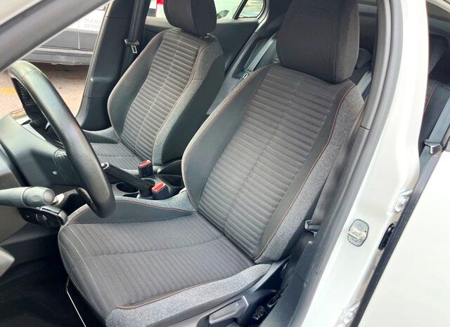 PEUGEOT 2008 ACTIVE PACK 1.2i 100CV AÑO 2021 lleno