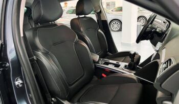 RENAULT MEGANE ZEN ENERGY 1.5DCi 115CV 6 VELOCIDADES AÑO 2021 lleno