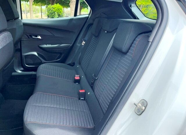 PEUGEOT 2008 ACTIVE PACK 1.2i 100CV AÑO 2021 lleno