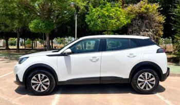 PEUGEOT 2008 ACTIVE 1.2i 100CV 6 VELOCIDADES AÑO 2021 lleno
