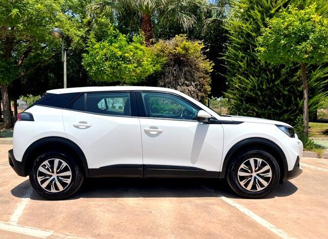 PEUGEOT 2008 ACTIVE 1.2i 100CV 6 VELOCIDADES AÑO 2021 lleno