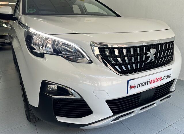 PEUGEOT 3008 ALLURE 1.2i 130CV 6 VELOCIDADES AÑO 2019 lleno