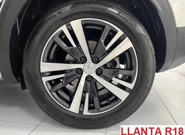 PEUGEOT 3008 ALLURE 1.2i 130CV 6 VELOCIDADES AÑO 2019 lleno