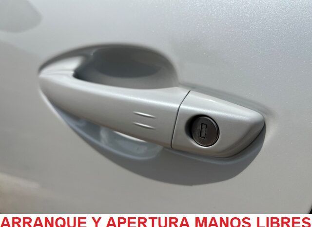 PEUGEOT 3008 ALLURE 1.2i 130CV 6 VELOCIDADES AÑO 2019 lleno