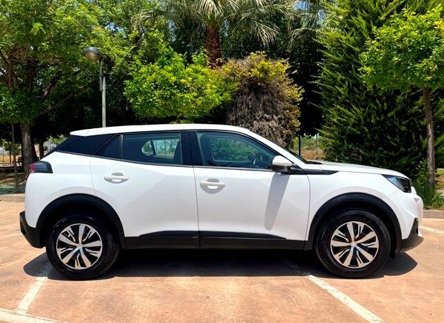 PEUGEOT 2008 ACTIVE 1.2i 100CV 6 VELOCIDADES AÑO 2021 lleno