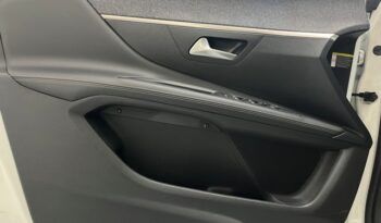 PEUGEOT 3008 ALLURE 1.2i 130CV 6 VELOCIDADES AÑO 2019 lleno