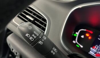 RENAULT MEGANE ZEN ENERGY 1.5DCi 115CV 6 VELOCIDADES AÑO 2021 lleno