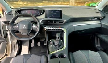 PEUGEOT 3008 ALLURE 1.2i 130CV 6 VELOCIDADES AÑO 2019 lleno