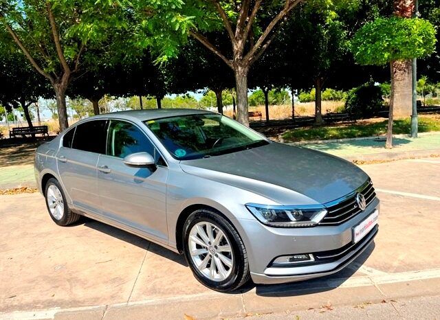 VOLKSWAGEN PASSAT ADVANCE 2.0TDi 150CV AUTOMATICO AÑO 2018 lleno