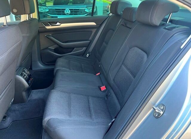 VOLKSWAGEN PASSAT ADVANCE 2.0TDi 150CV AUTOMATICO AÑO 2018 lleno