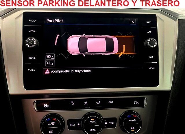 VOLKSWAGEN PASSAT ADVANCE 2.0TDi 150CV AUTOMATICO AÑO 2018 lleno