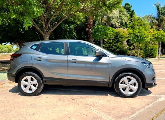 NISSAN QASHQAI ACENTA 1.3i 140CV 6 VELOCIDADES AÑO 2021 lleno