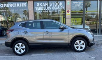 NISSAN QASHQAI ACENTA 1.3i 140CV 6 VELOCIDADES AÑO 2021 lleno