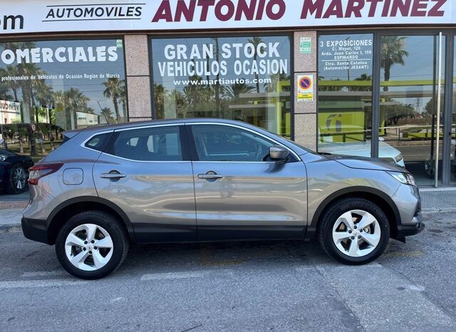 NISSAN QASHQAI ACENTA 1.3i 140CV 6 VELOCIDADES AÑO 2021 lleno