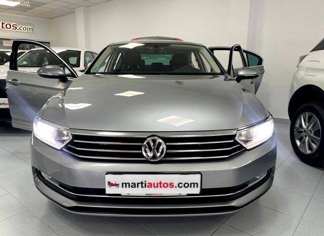 VOLKSWAGEN PASSAT ADVANCE 2.0TDi 150CV AUTOMATICO AÑO 2018 lleno
