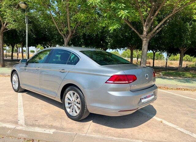 VOLKSWAGEN PASSAT ADVANCE 2.0TDi 150CV AUTOMATICO AÑO 2018 lleno