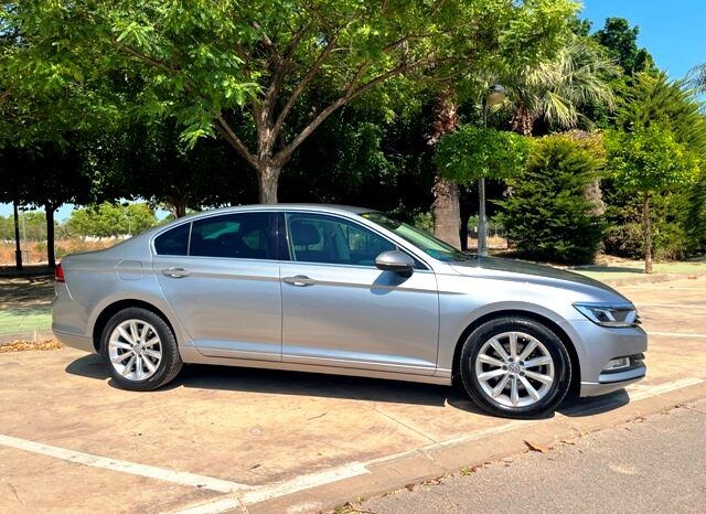 VOLKSWAGEN PASSAT ADVANCE 2.0TDi 150CV AUTOMATICO AÑO 2018 lleno