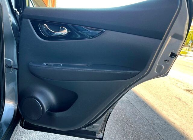 NISSAN QASHQAI ACENTA 1.3i 140CV 6 VELOCIDADES AÑO 2021 lleno