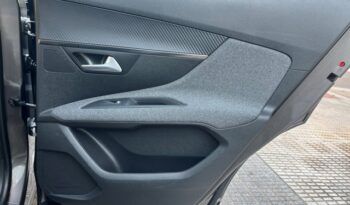 PEUGEOT 3008 ACTIVE PACK 1.5HDI 130CV 6 VELOCIDADES AÑO 2021 lleno