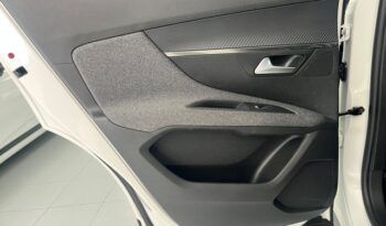 PEUGEOT 3008 ACTIVE PACK 1.2i 130CV AT8 – AUTOMATICO AÑO 2021 lleno