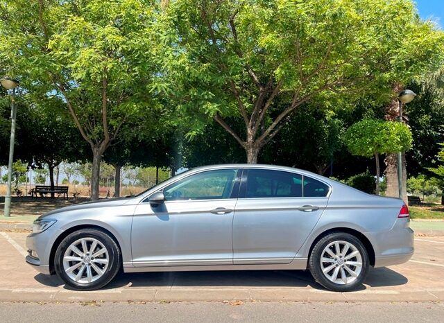 VOLKSWAGEN PASSAT ADVANCE 2.0TDi 150CV AUTOMATICO AÑO 2018 lleno