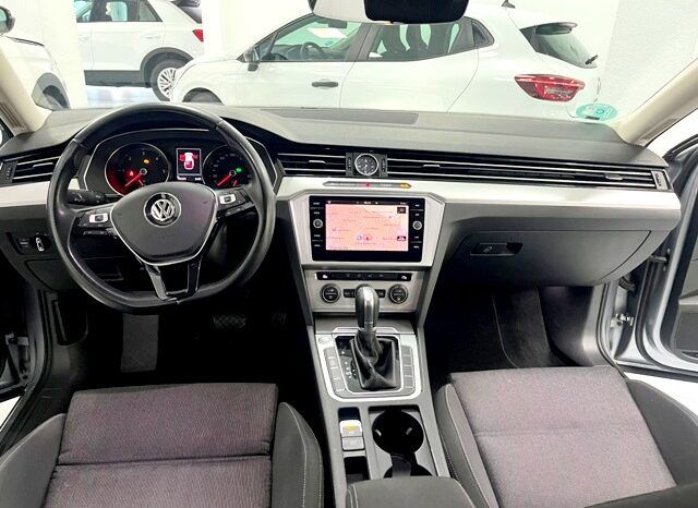 VOLKSWAGEN PASSAT ADVANCE 2.0TDi 150CV AUTOMATICO AÑO 2018 lleno