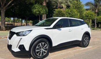 PEUGEOT 2008 ACTIVE PACK 1.2i 100CV 6 VELOCIDADES MODELO 2022 lleno