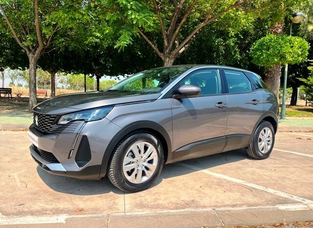 PEUGEOT 3008 ACTIVE PACK 1.5HDI 130CV 6 VELOCIDADES AÑO 2021 lleno