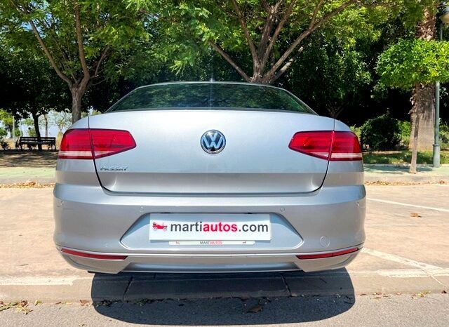 VOLKSWAGEN PASSAT ADVANCE 2.0TDi 150CV AUTOMATICO AÑO 2018 lleno