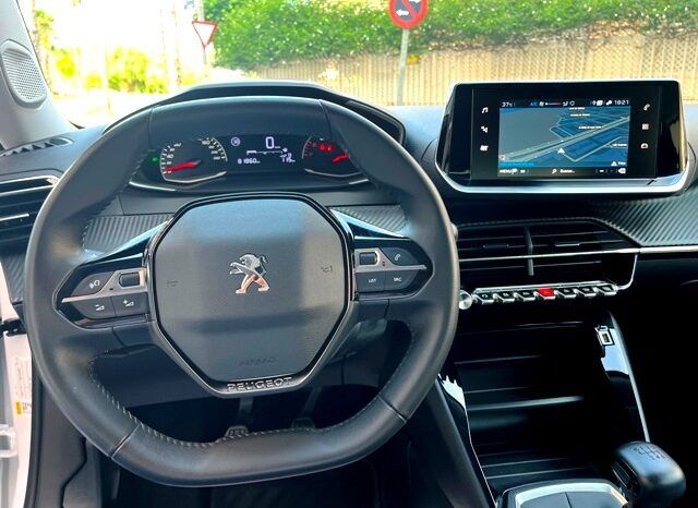 PEUGEOT 2008 ACTIVE PACK 1.2i 100CV 6 VELOCIDADES MODELO 2022 lleno