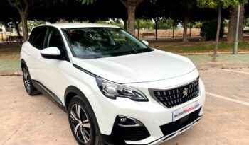 PEUGEOT 3008 ALLURE PACK 1.2i 130CV 6 VELOCIDADES AÑO 2019 lleno