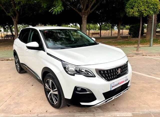 PEUGEOT 3008 ALLURE PACK 1.2i 130CV 6 VELOCIDADES AÑO 2019 lleno