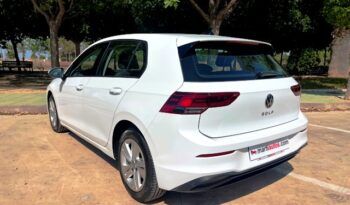 VOLKSWAGEN GOLF VIII 1.0TSi 110CV 6 VELOCIDADES AÑO 2021 lleno