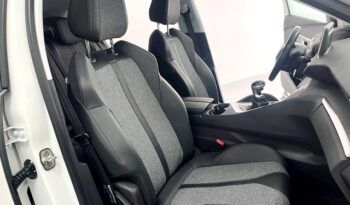PEUGEOT 3008 ALLURE PACK 1.2i 130CV 6 VELOCIDADES AÑO 2019 lleno
