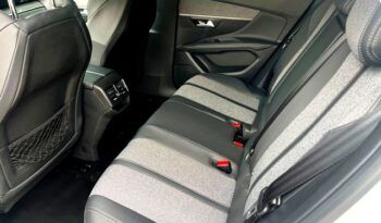 PEUGEOT 3008 ALLURE PACK 1.2i 130CV 6 VELOCIDADES AÑO 2019 lleno