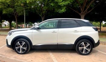 PEUGEOT 3008 ALLURE PACK 1.2i 130CV 6 VELOCIDADES AÑO 2019 lleno