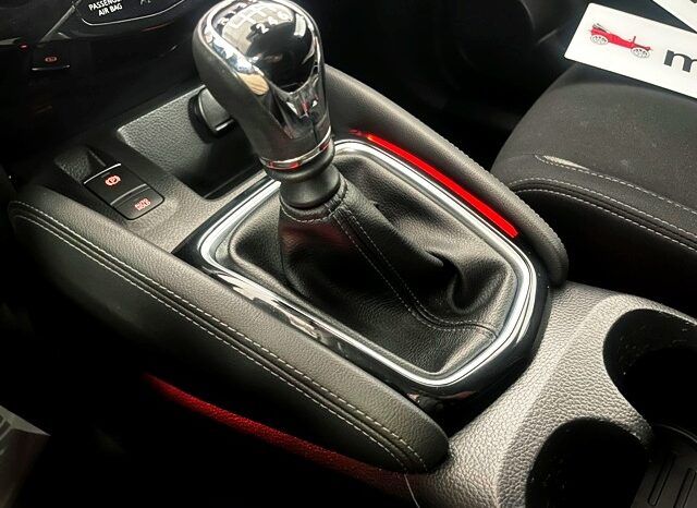 NISSAN QASHQAI ACENTA 1.5DCi 115CV 6 VELOCIDADES MODELO 2019 lleno