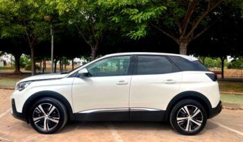 PEUGEOT 3008 ALLURE PACK 1.2i 130CV 6 VELOCIDADES AÑO 2019 lleno