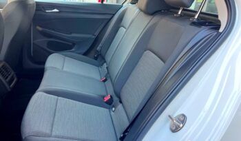 VOLKSWAGEN GOLF VIII 1.0TSi 110CV 6 VELOCIDADES AÑO 2021 lleno