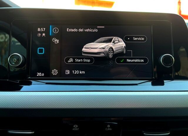 VOLKSWAGEN GOLF VIII 1.0TSi 110CV 6 VELOCIDADES AÑO 2021 lleno