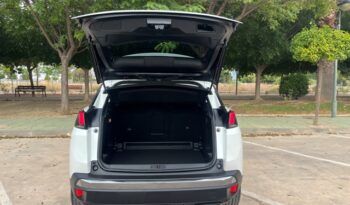 PEUGEOT 3008 ALLURE PACK 1.2i 130CV 6 VELOCIDADES AÑO 2019 lleno