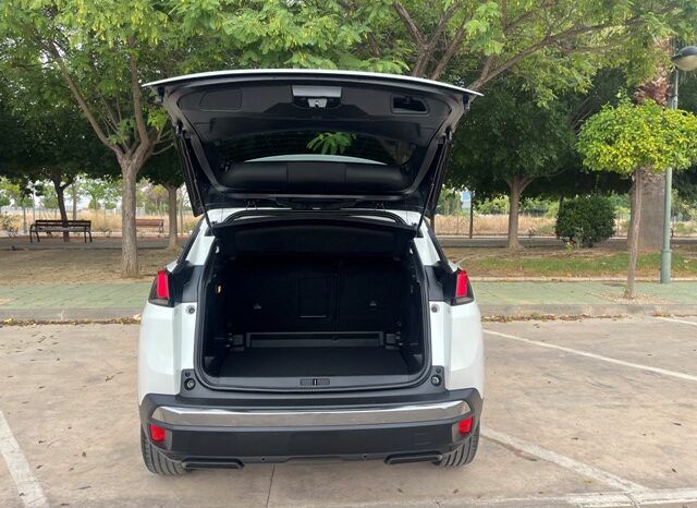 PEUGEOT 3008 ALLURE PACK 1.2i 130CV 6 VELOCIDADES AÑO 2019 lleno