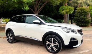 PEUGEOT 3008 ALLURE PACK 1.2i 130CV 6 VELOCIDADES AÑO 2019 lleno